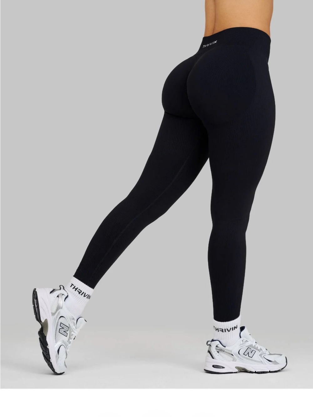 Thrivin Gym wear Elevate™ Sculpting Mid Waist Scrunch Leggings